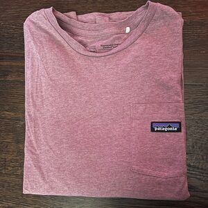 Patagonia Men's certified organic cotton T shirt rose pink color size M